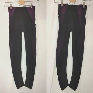 Spanx Seamless Leggings‎ Tights Black Purple Medium M Look at me Now